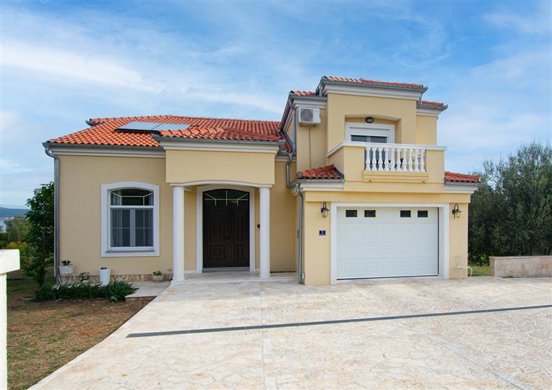 House Bonaca