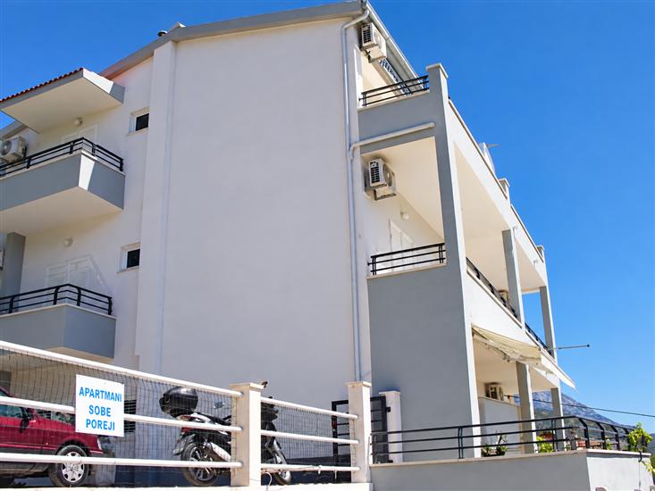 Apartments Josip II