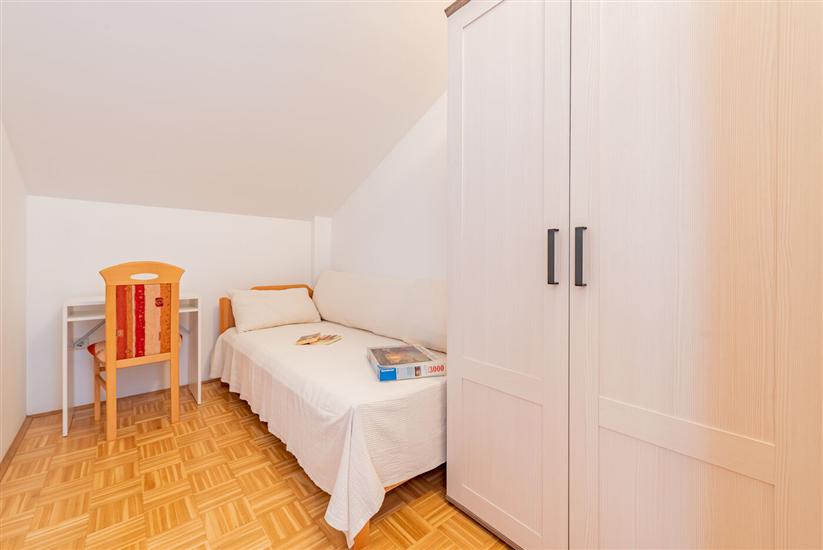 Apartment A8, for 3 persons