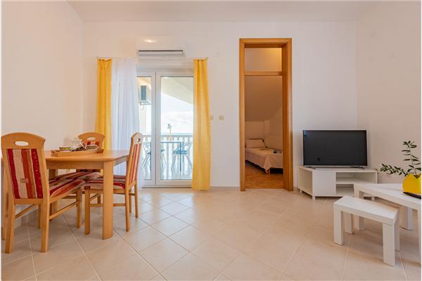 Apartment A8, for 3 persons