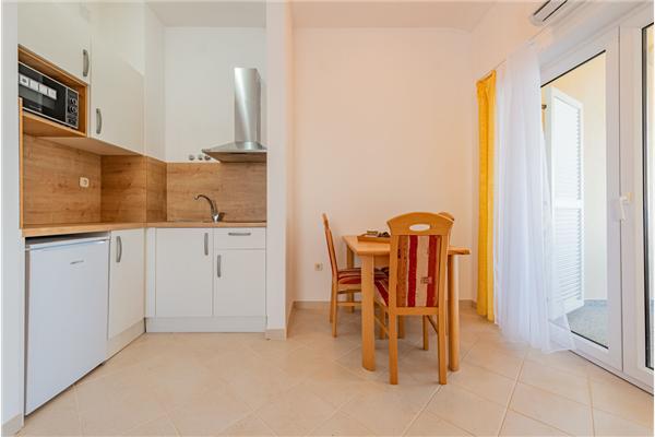 Apartment A8, for 3 persons