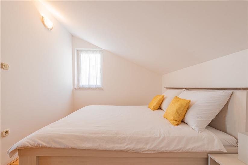 Apartment A8, for 3 persons