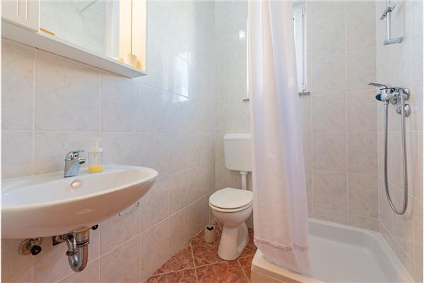 Apartment A8, for 3 persons