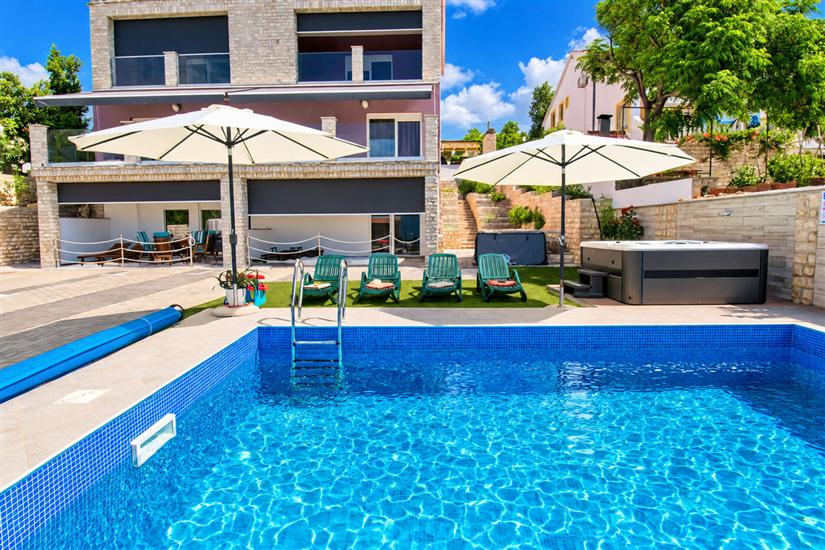 Apartments Villa AS Jezera