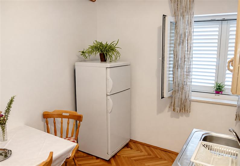 Apartment A4, for 4 persons