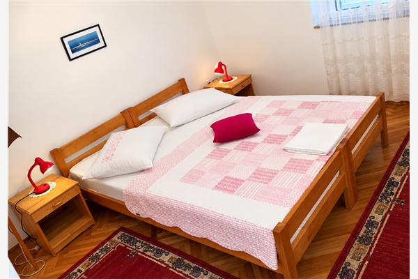 Apartment A4, for 4 persons