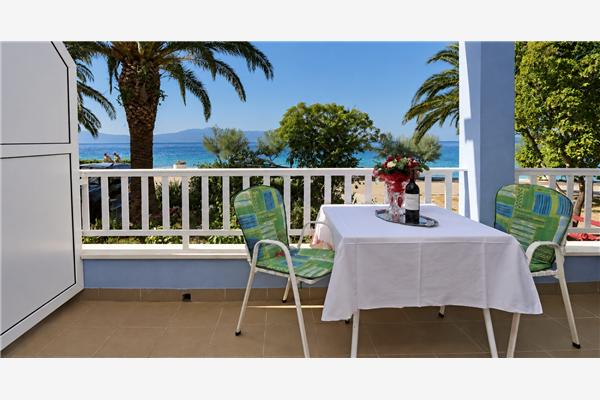 Room S1, for 2 persons