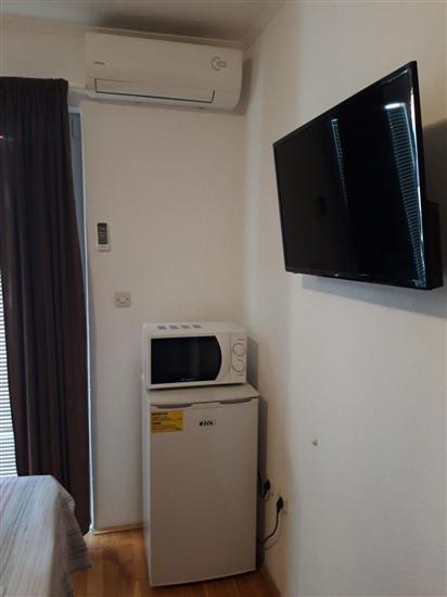 Room S1, for 2 persons