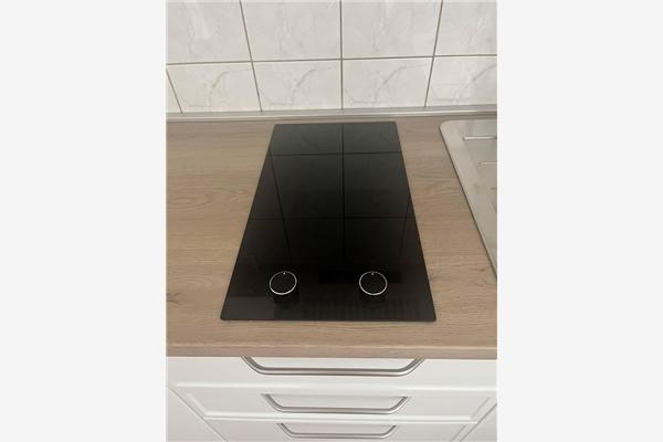 Room S2, for 3 persons