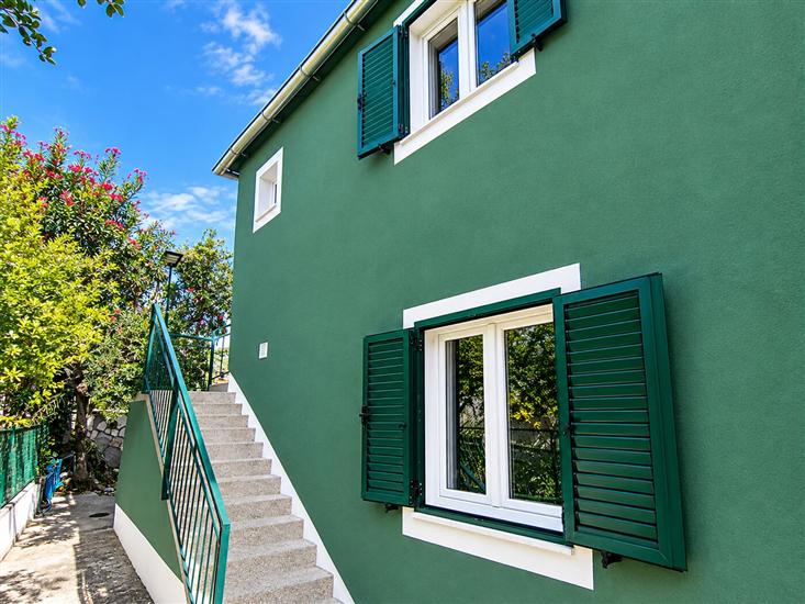 Apartment A2, for 5 persons