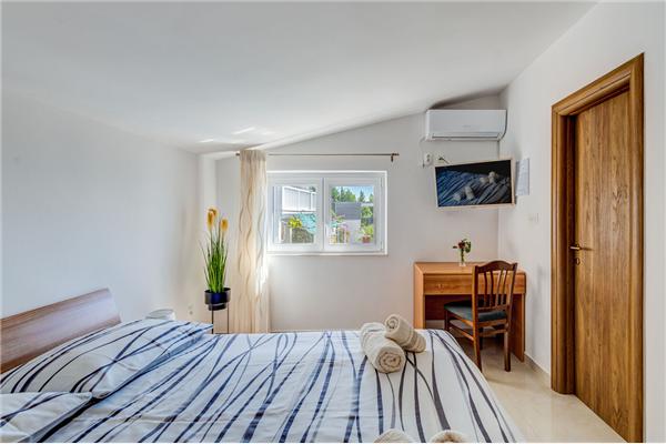 Apartment A3, for 8 persons