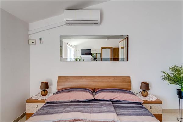 Apartment A3, for 8 persons