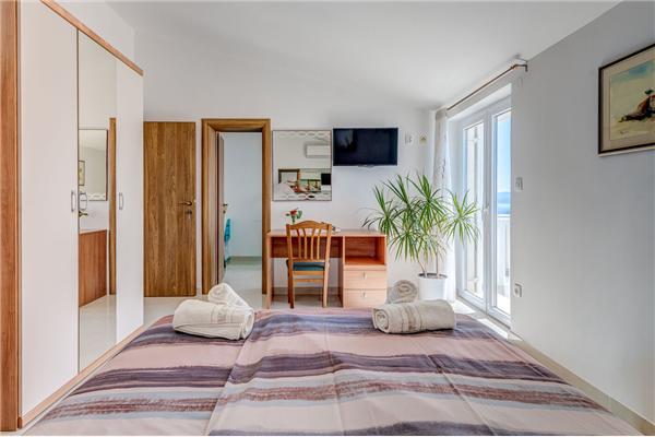 Apartment A3, for 8 persons