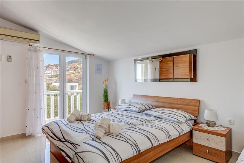 Apartment A3, for 8 persons