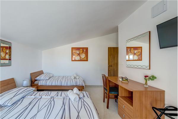 Apartment A3, for 8 persons