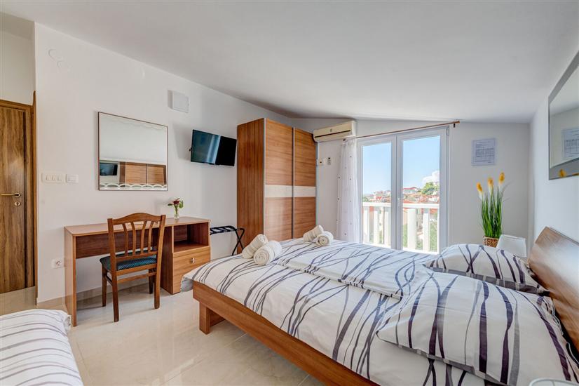 Apartment A3, for 8 persons