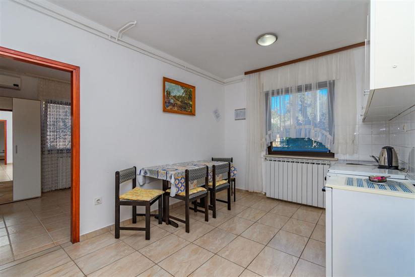Apartment A2, for 4 persons