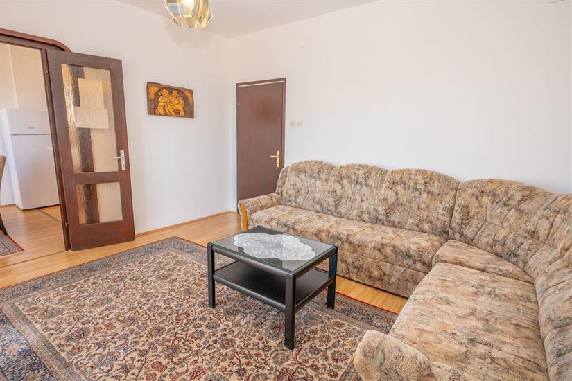 Apartment A4, for 8 persons