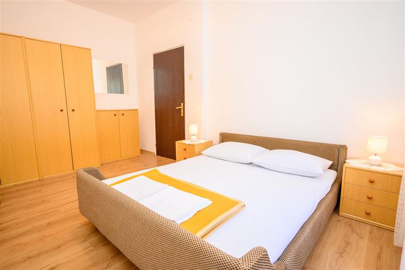 Apartment A4, for 8 persons
