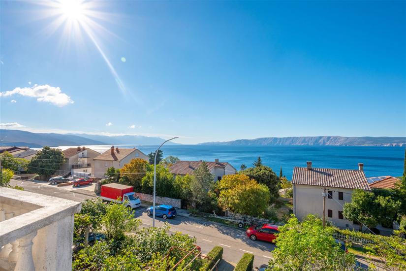 Apartment A4, for 8 persons