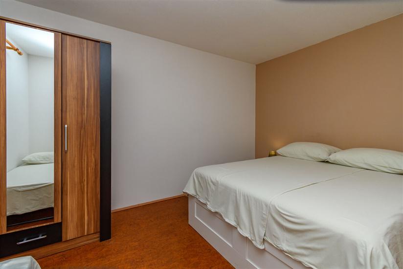 Apartment A1, for 3 persons