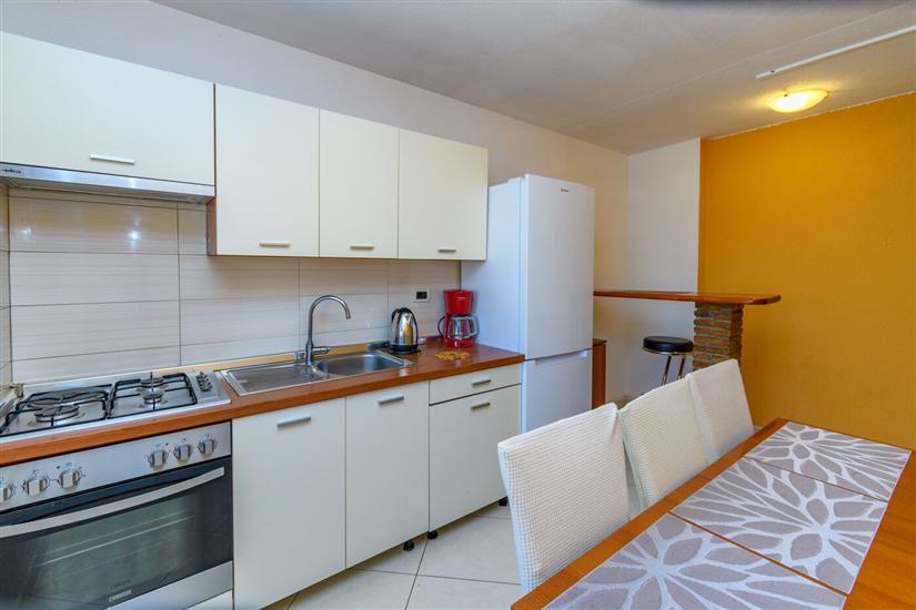 Apartment A2, for 5 persons