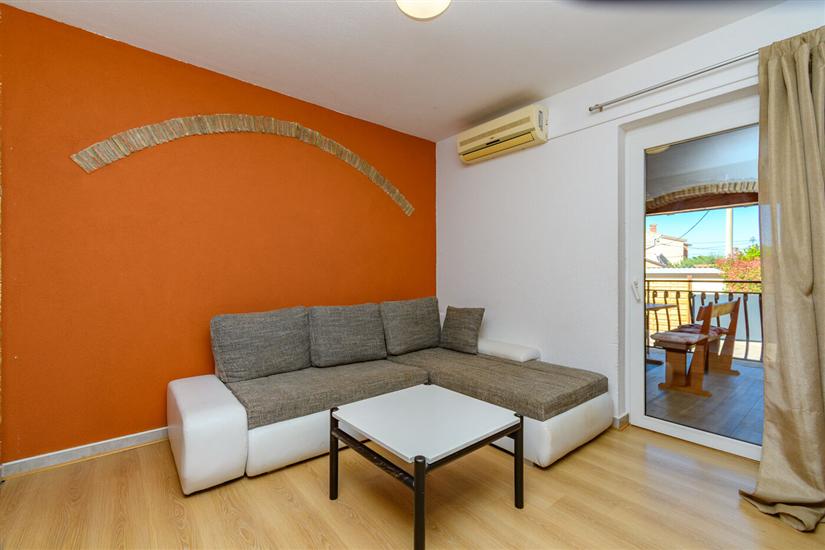 Apartment A2, for 5 persons