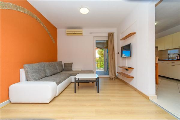 Apartment A2, for 5 persons
