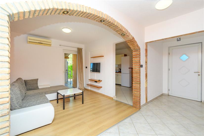 Apartment A2, for 5 persons