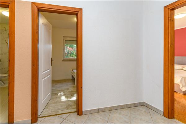 Apartment A2, for 5 persons