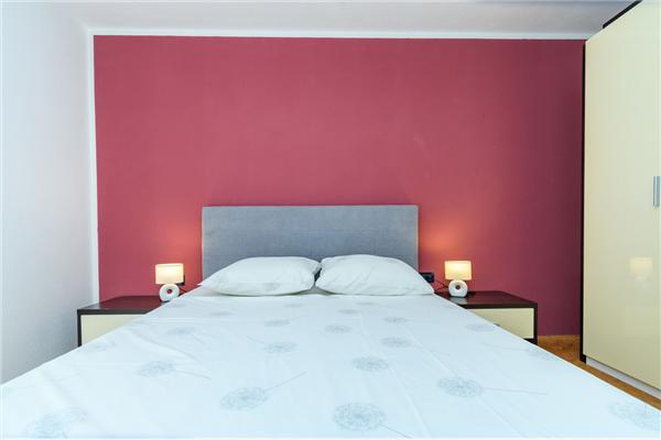 Apartment A2, for 5 persons