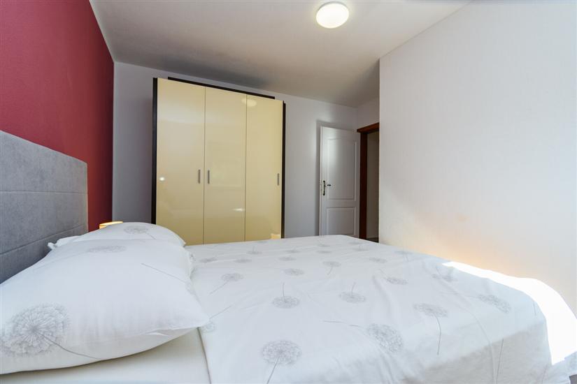 Apartment A2, for 5 persons