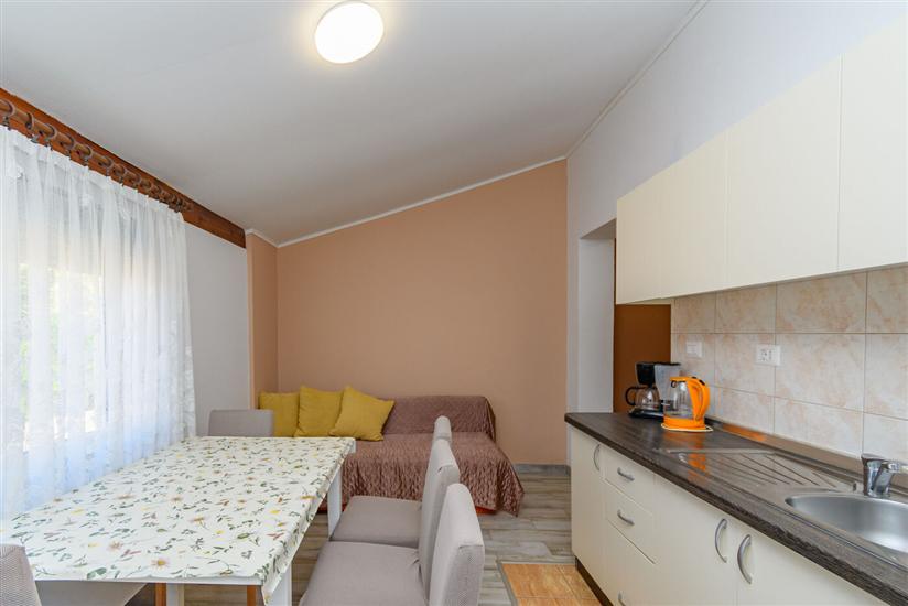 Apartment A3, for 5 persons
