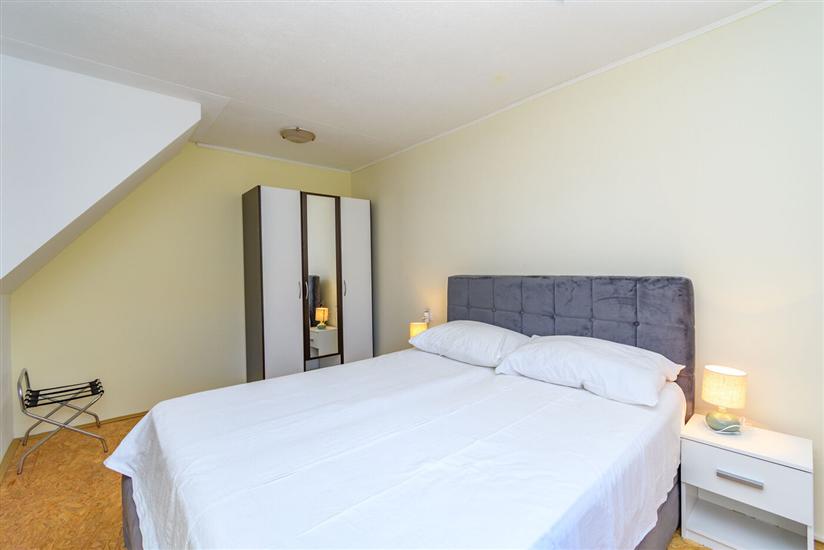Apartment A3, for 5 persons