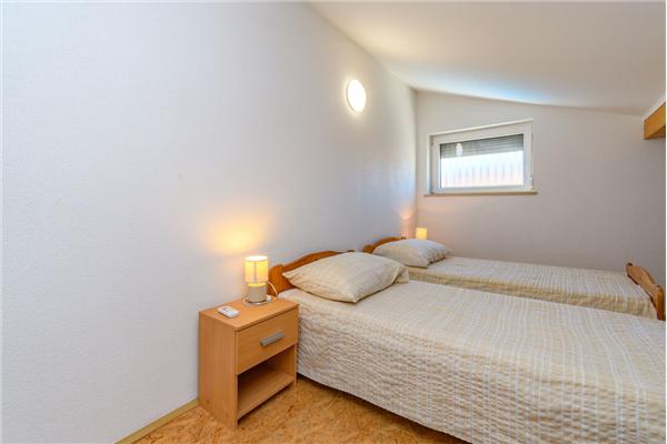Apartment A3, for 5 persons