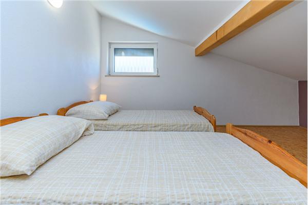 Apartment A3, for 5 persons
