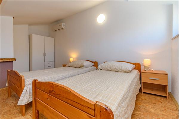 Apartment A3, for 5 persons