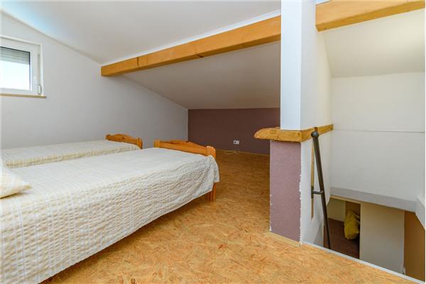 Apartment A3, for 5 persons