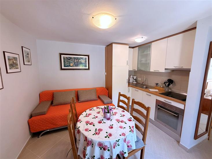 Apartment A2, for 4 persons
