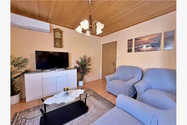 Apartment A3, for 5 persons