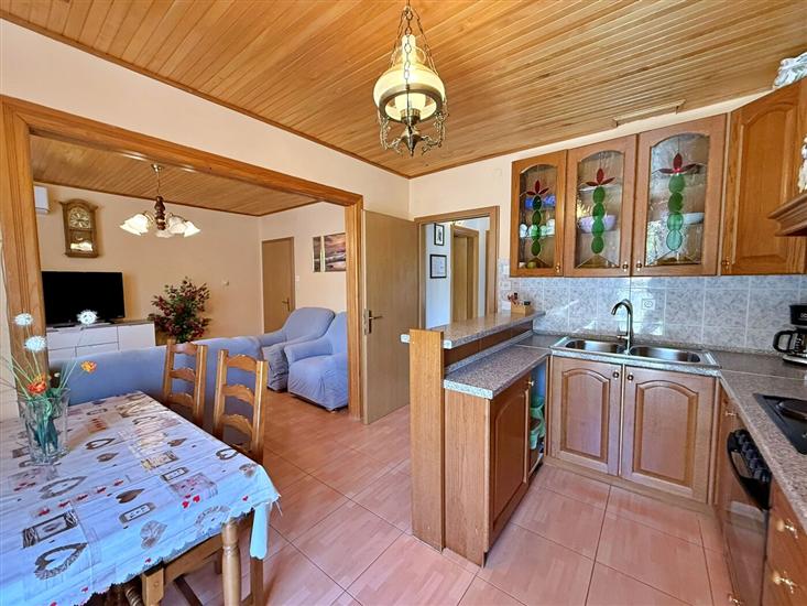 Apartment A3, for 5 persons