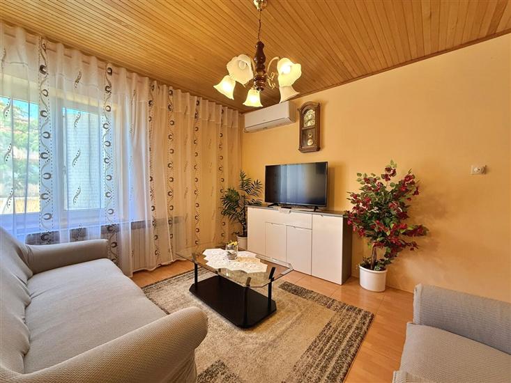 Apartment A3, for 5 persons