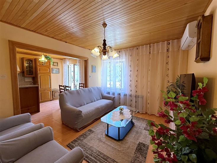 Apartment A3, for 5 persons