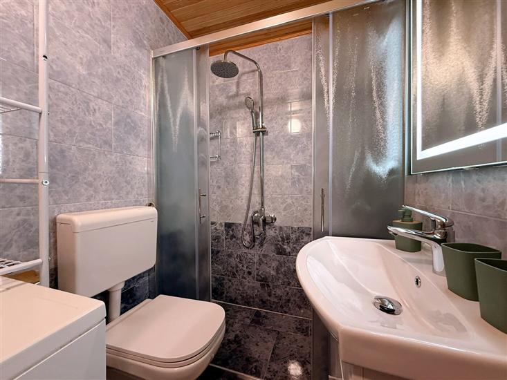 Apartment A3, for 5 persons