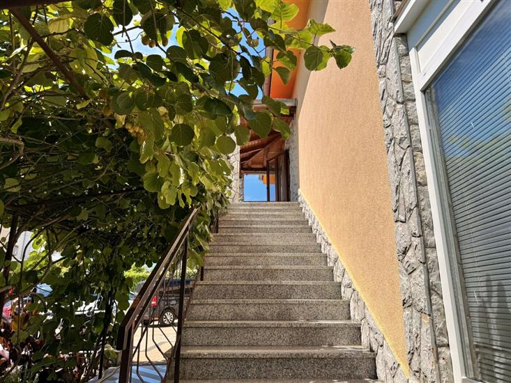 Apartment A3, for 5 persons