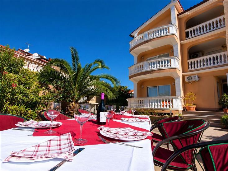 Apartmaji Canaria