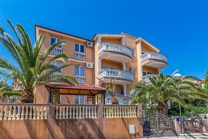 Apartmaji Canaria
