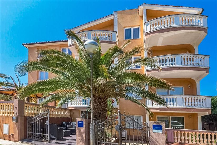 Apartmaji Canaria