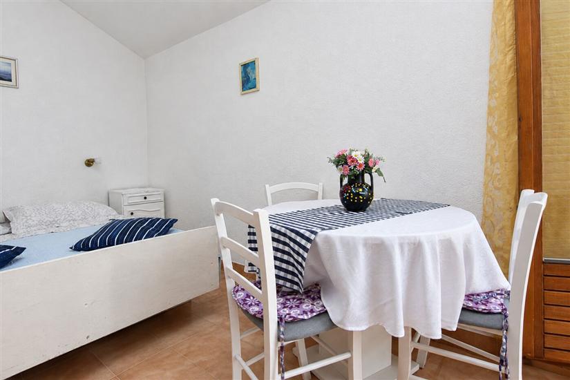 Apartment A3, for 3 persons