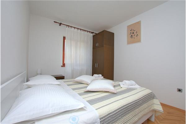Apartment A1, for 6 persons